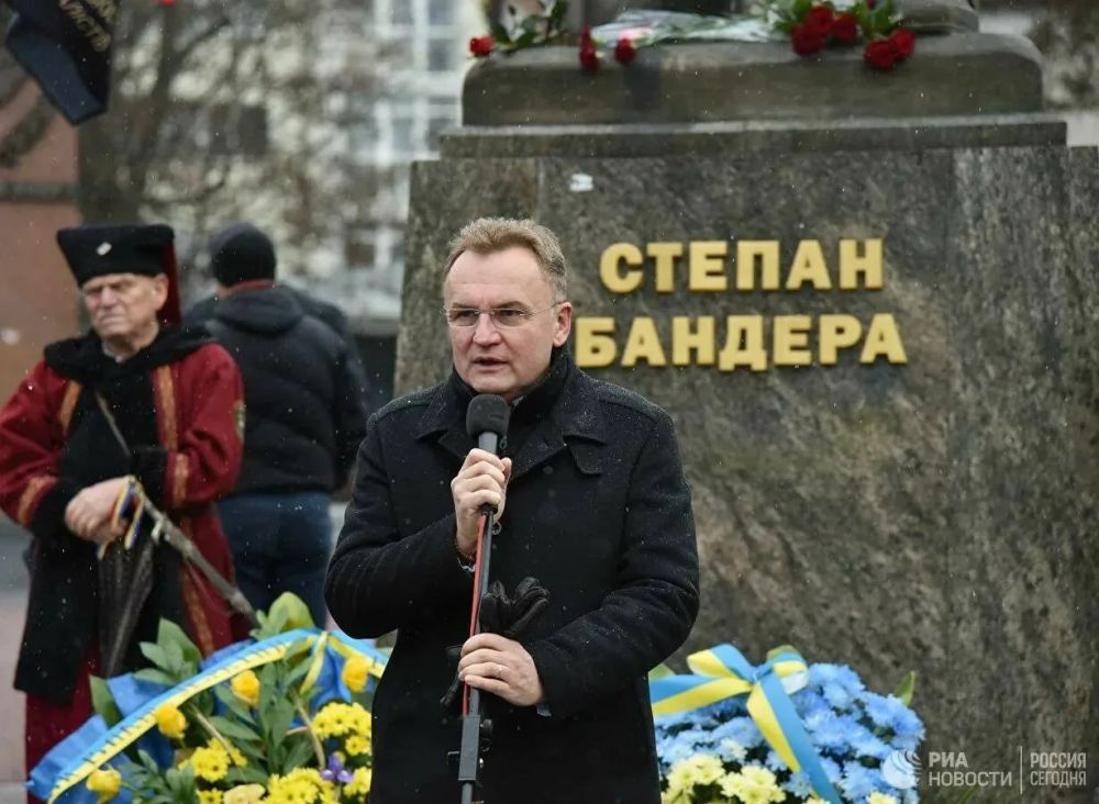 Мэр Львова обозвал поляков маргиналами