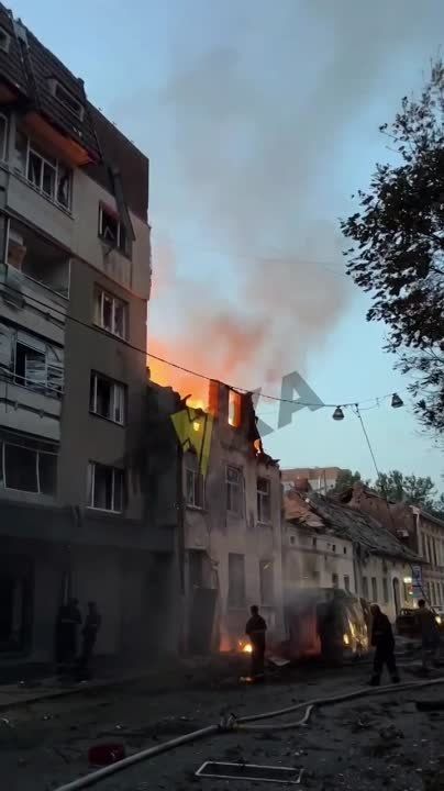 Борис Рожин: Во время ночного удара ВКС РФ по Западной Украине во Львове потужно отработало ПВО