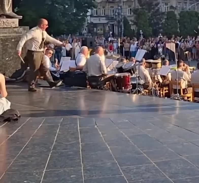  :   ,       