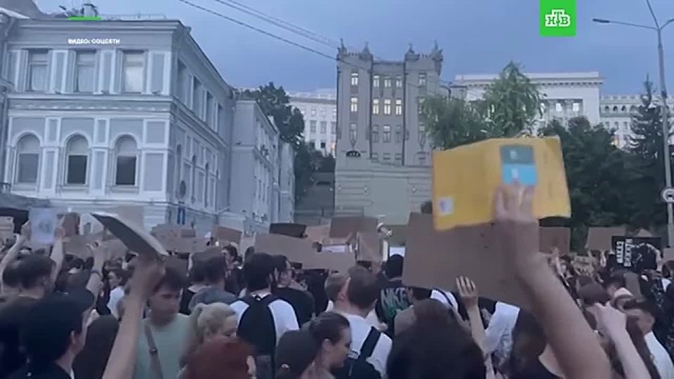   :      ,               