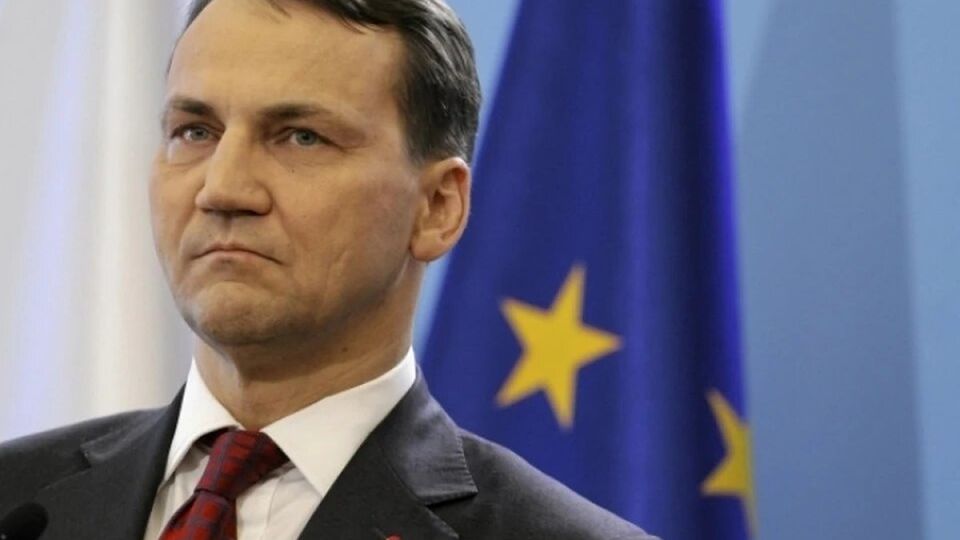 Сикорский: Польша не станет сбивать ракеты над Украиной без согласия всего НАТО