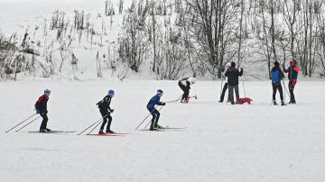 Курорт для избранных: пока Донбасс залит кровью, "западенцы" строят горнолыжный рай