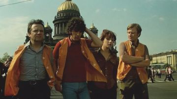 "Спагетти по-русски" – угадаете, о каком известном советском фильме речь? Подсказка: взрывали бензоколонку и ломали статуи львов