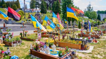 Цена "контрнаступов" ВСУ: На Украине закончились места на кладбище