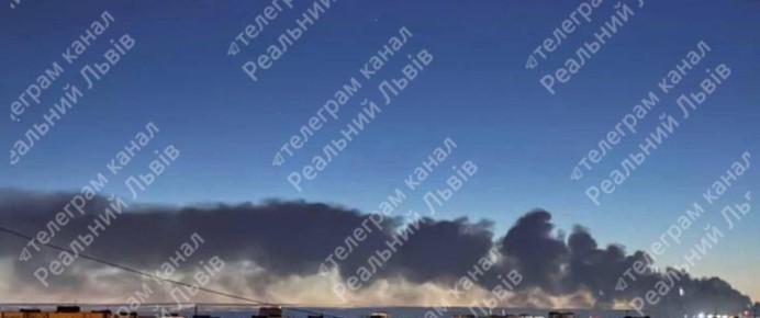 Мощнейшие взрывы во Львове