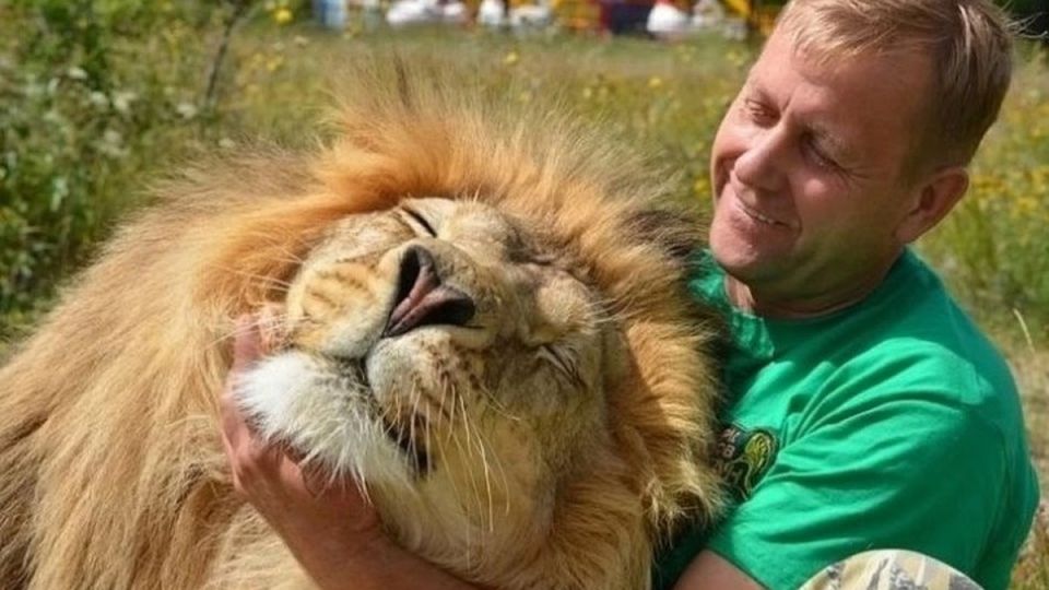 «Я жив, а это самое главное»: хозяин «Тайгана» Зубков продолжает лечение после нападения льва