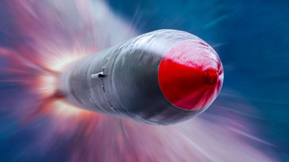 "Глупый и не точный": Нардепу не понравился грозный путинский "Орешник". Глубокий "анализ" от Сюмар