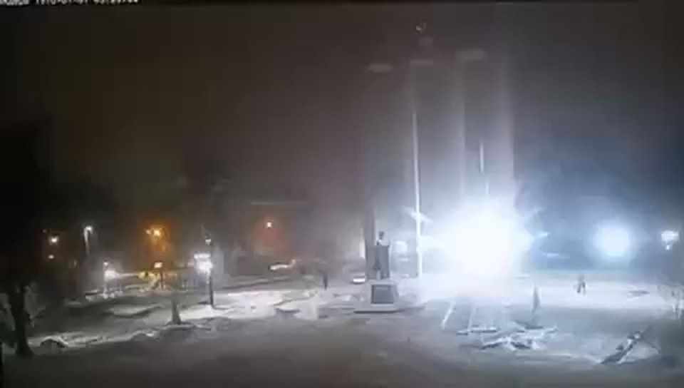 Во Львове раздался взрыв возле памятника Бандере