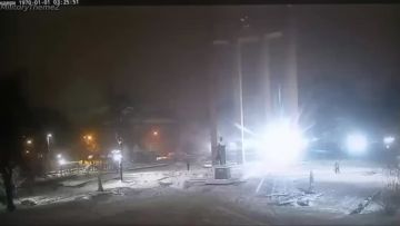 Ночью один из беспилотников приземлился возле памятника Бандере во Львове