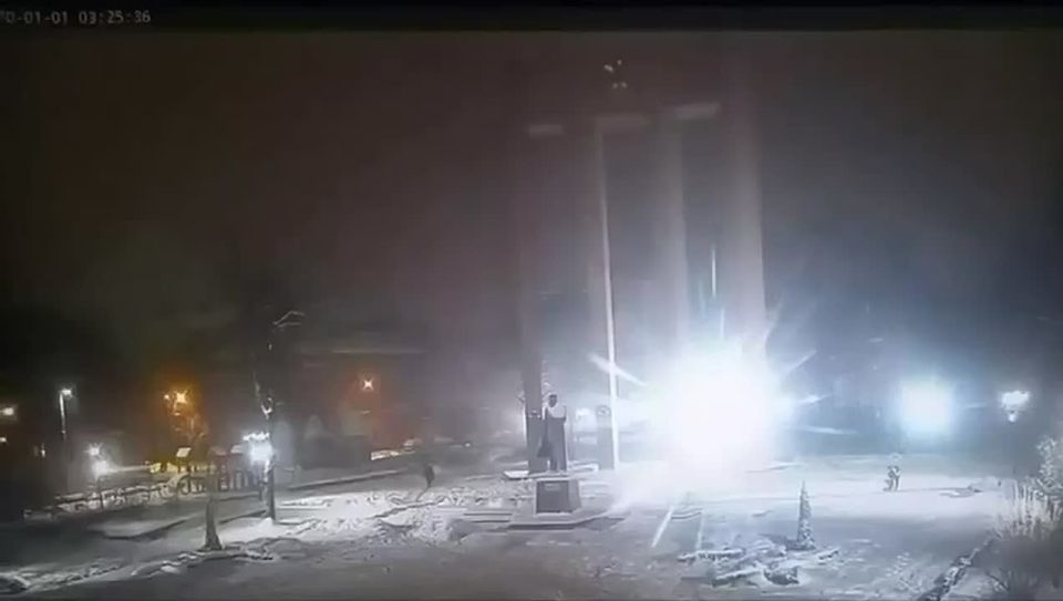 Два майора: Львов дрон упал на площадку возле памятника Степана Бандеры