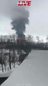 Запад Украины окутал черный дым: «Герани» нанесли сокрушительный удар по стратегическому объекту во Львовской области