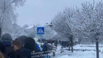 Во Львове и Ивано-Франковске поступают массовые сообщения о минировании учебных заведений, сообщают местные паблики