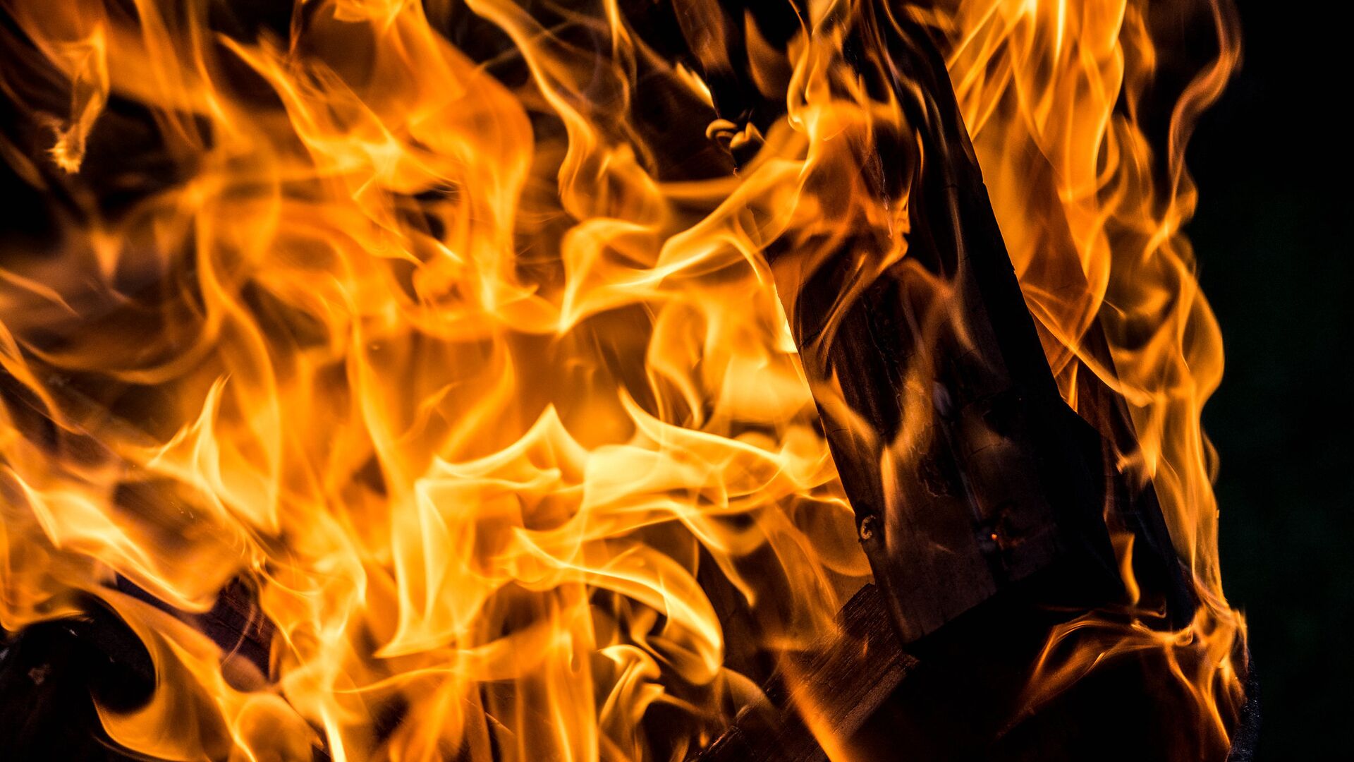 Пожары в Одессе и Днепропетровске. ВС РФ утром ударили по Украине