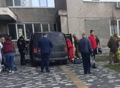 Во Львове во время попытки принудительно мобилизации одному из сотрудников ТЦК перерезали шею