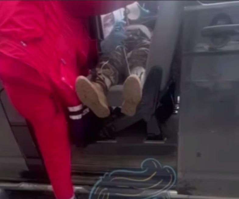 Мужчина порезал ножом двух сотрудников ТЦК в Виннице, когда его остановили для проверки документов