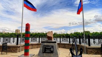 В Донецке демонтировали скульптуру "Синий лев", подаренную Львовом в 2010 году как символ дружбы