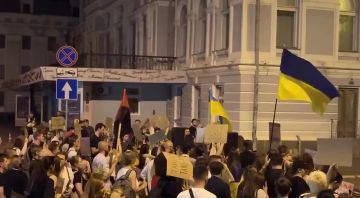 24 день протестов на Украине