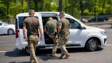 Украинского пограничника арестовали за коррупцию и порнографию