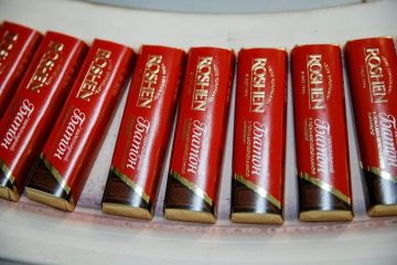 Roshen сменила название конфет «Сливки-ленивки» на «Ленивую коровку»