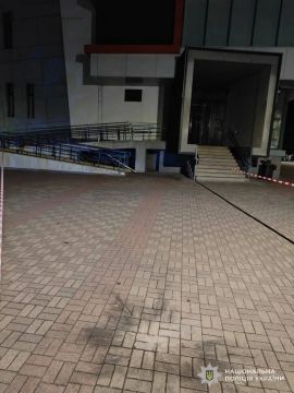 Во Львовской области боевик ВСУ взорвал гранату в центре города — пострадали четыре человека